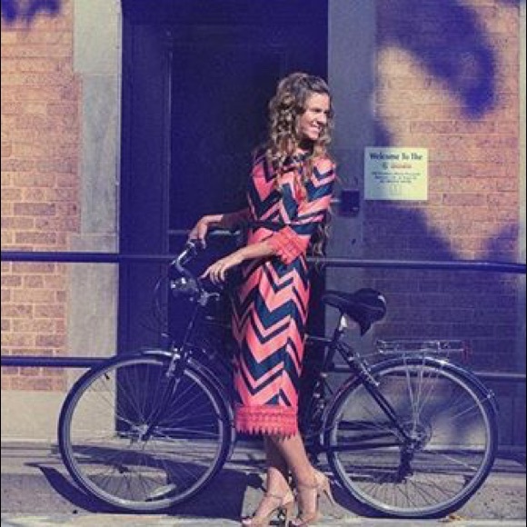 Dainty Jewells Dresses & Skirts - Dainty jewels cheveron dress!